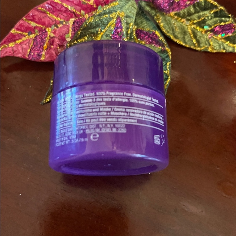 New Clinique: Smart Clinical Repair: Overnight Recovery Cream & Mask. - Picture 3 of 3
